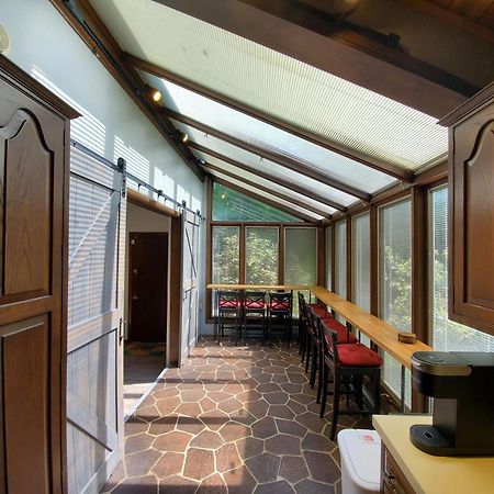 Walk To Pool & Beach - Spacious Gateway, Hot Tub, Game Room Pocono Country Place Extérieur photo