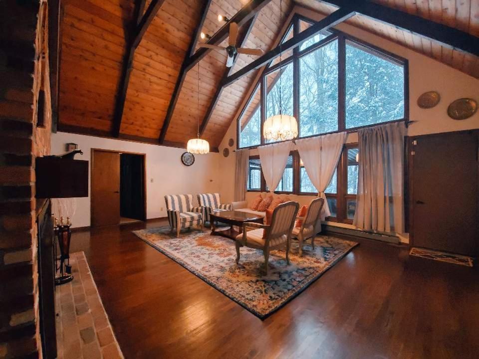 Walk To Pool & Beach - Spacious Gateway, Hot Tub, Game Room Pocono Country Place Extérieur photo
