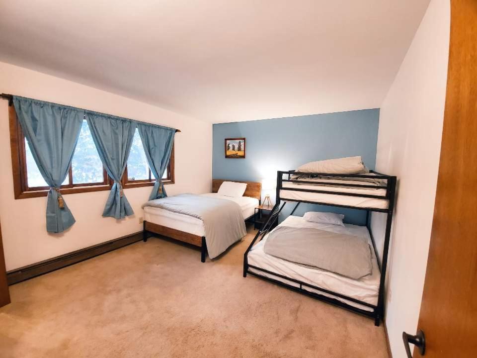 Walk To Pool & Beach - Spacious Gateway, Hot Tub, Game Room Pocono Country Place Extérieur photo
